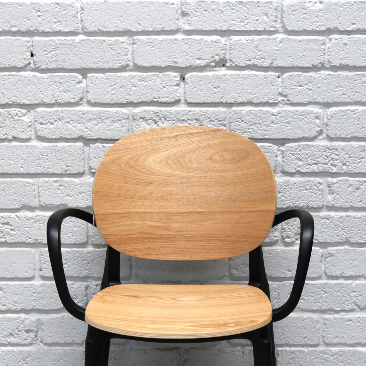 Studio Modern Rush Armchair with Black PP Frame Wood Seat and Back - Image 4