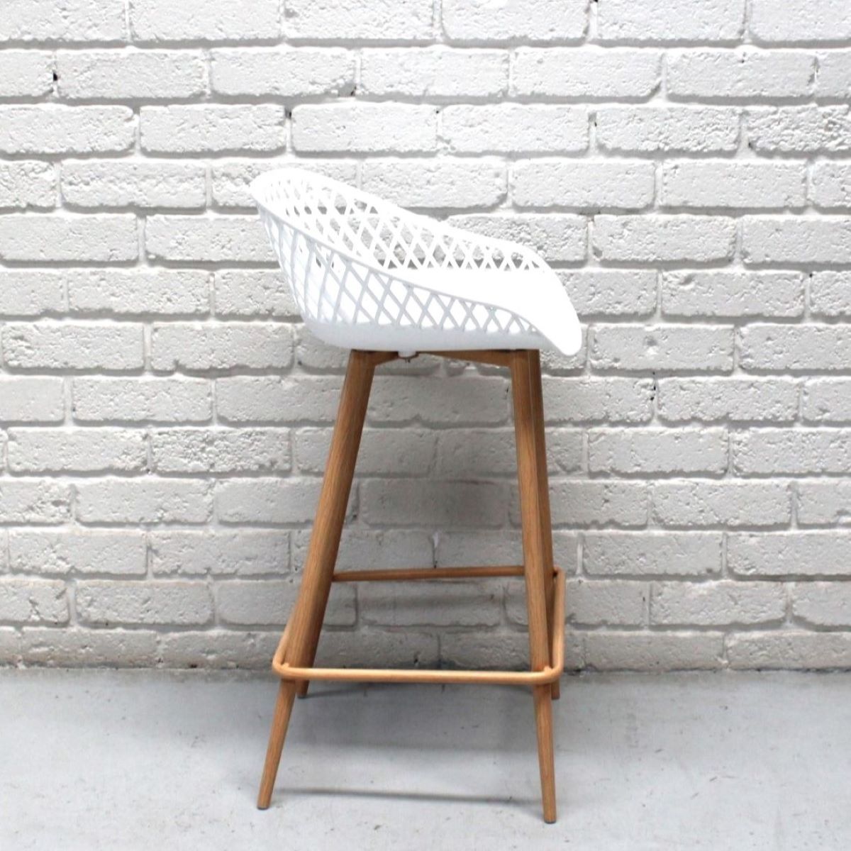 Loft Living Kurv Kitchen Stool 65cm Steel Frame and PP Seat White